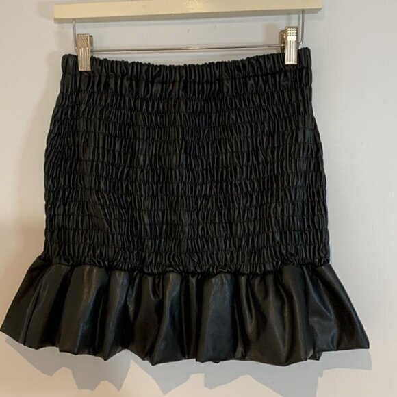 Hot and Delicious brand stretch elastic faux leather mini skirt ruffle size M - Picture 8 of 10